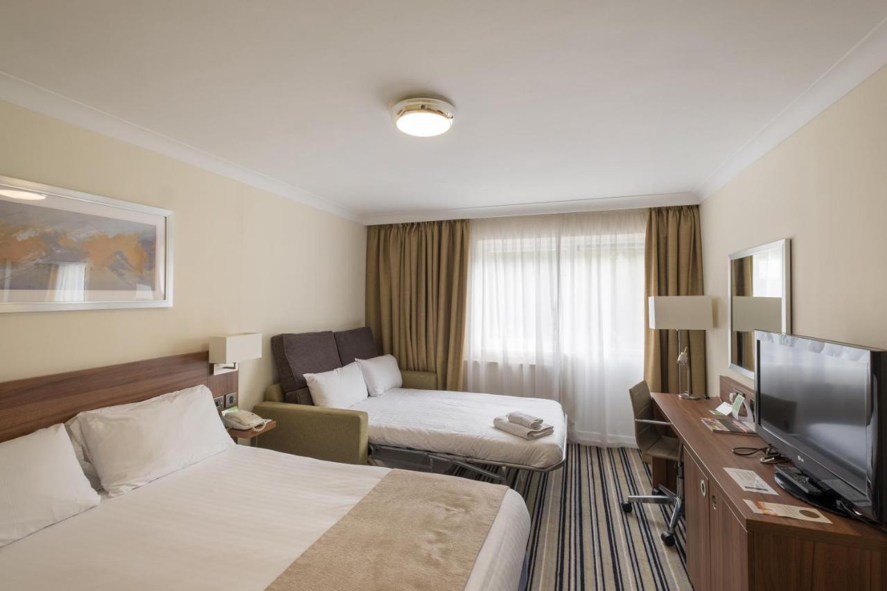 Holiday Inn Stoke On Trent M6 Jct15 By Ihg Newcastle-under-Lyme Exterior photo