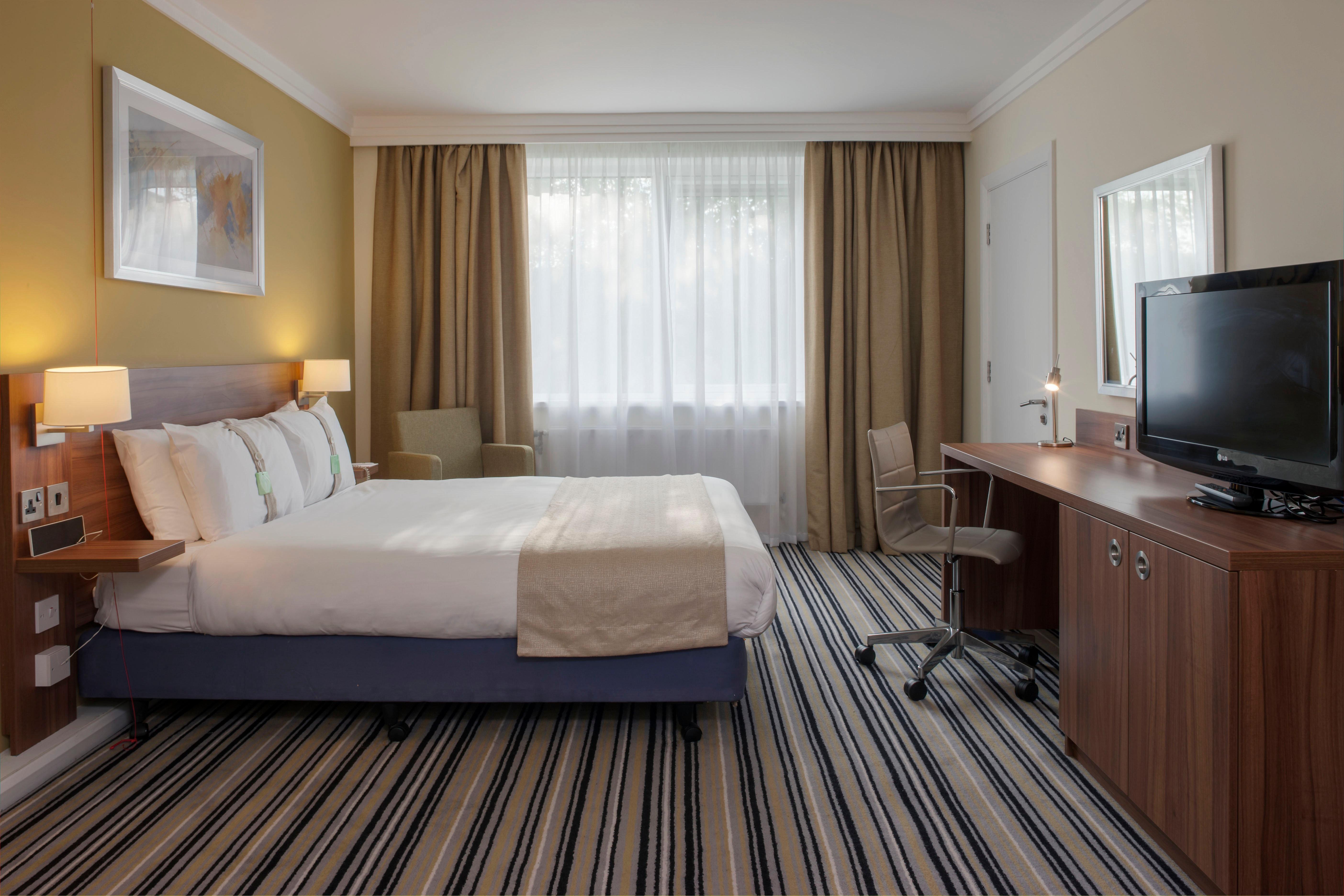 Holiday Inn Stoke On Trent M6 Jct15 By Ihg Newcastle-under-Lyme Exterior photo