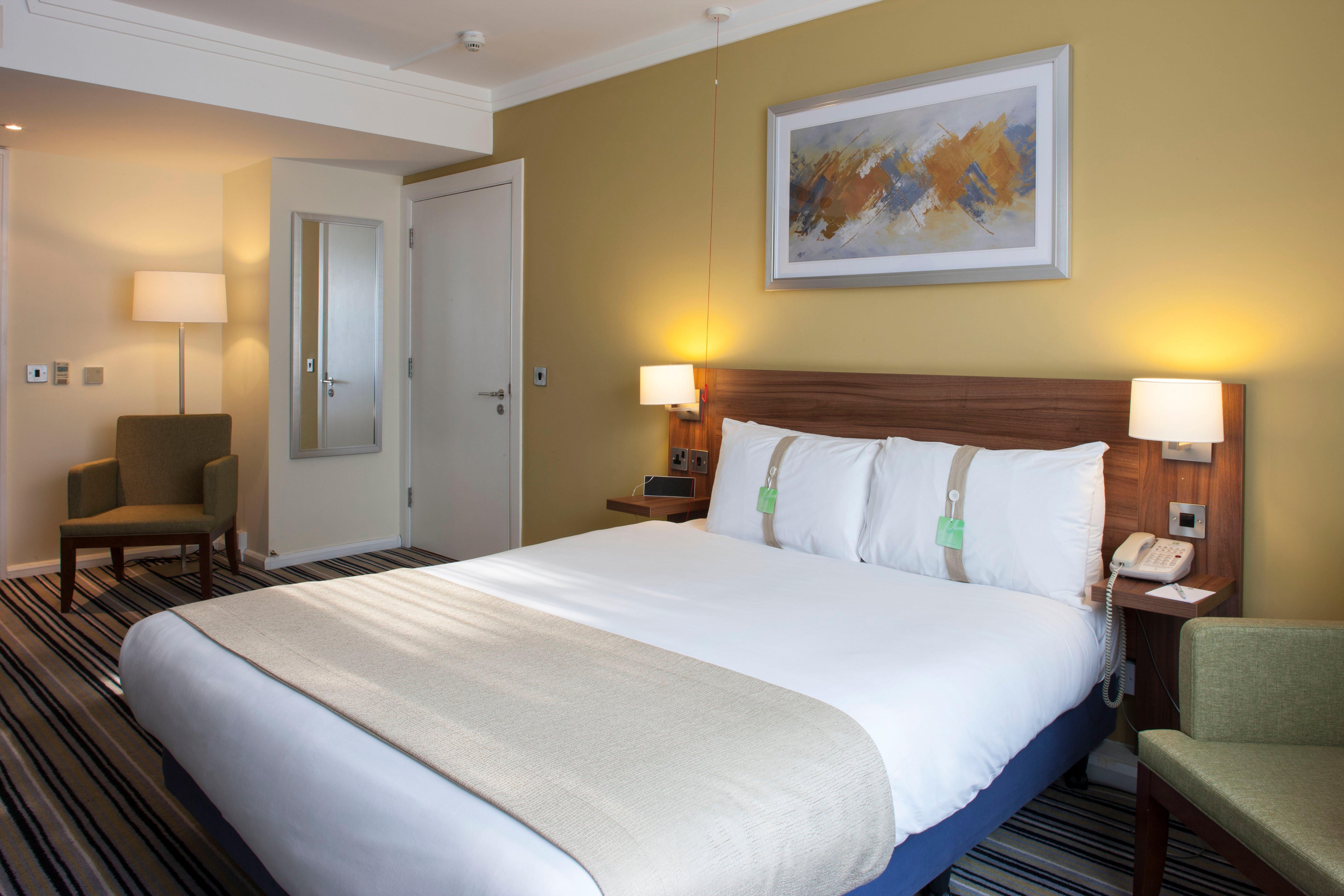 Holiday Inn Stoke On Trent M6 Jct15 By Ihg Newcastle-under-Lyme Exterior photo