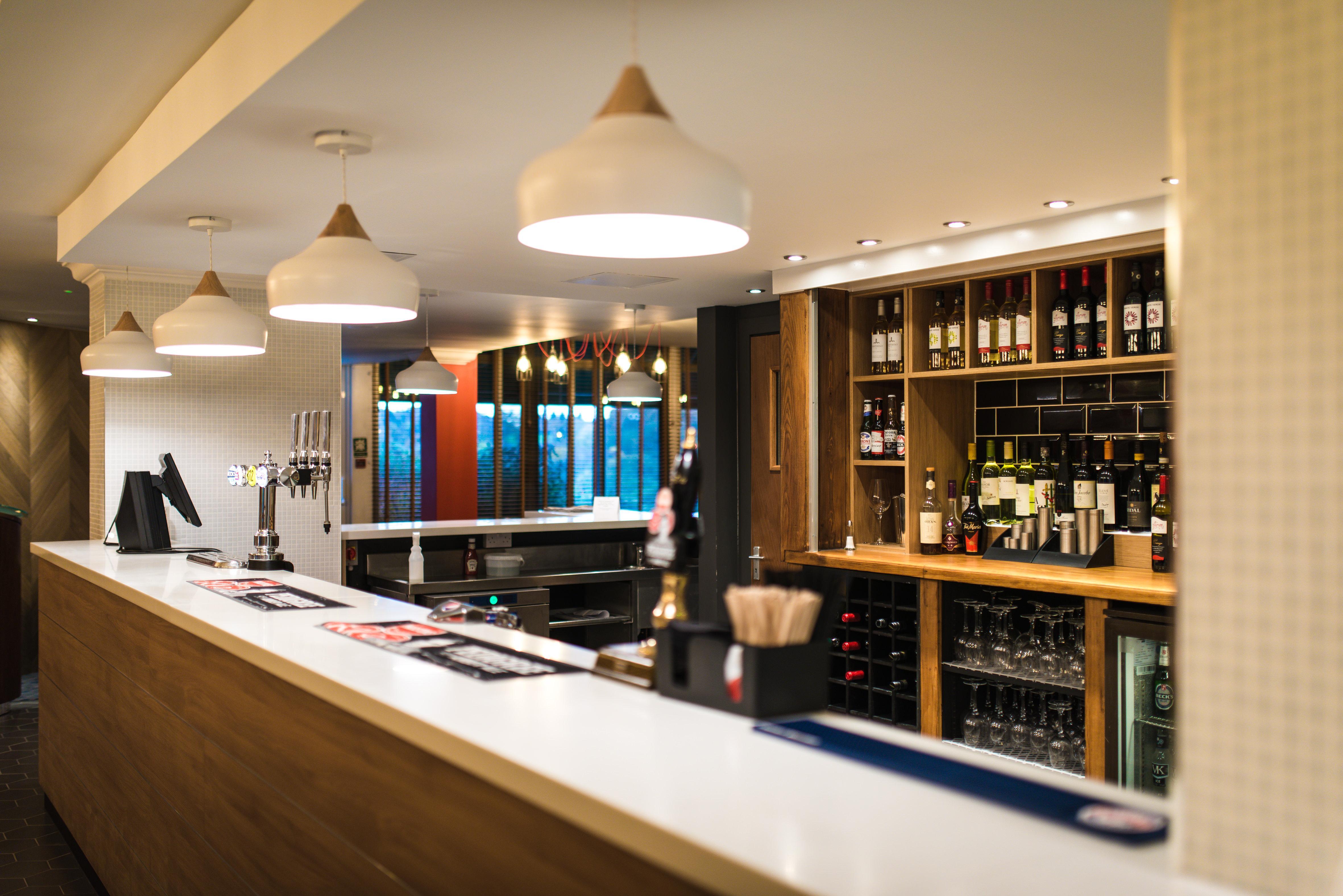 Holiday Inn Stoke On Trent M6 Jct15 By Ihg Newcastle-under-Lyme Exterior photo