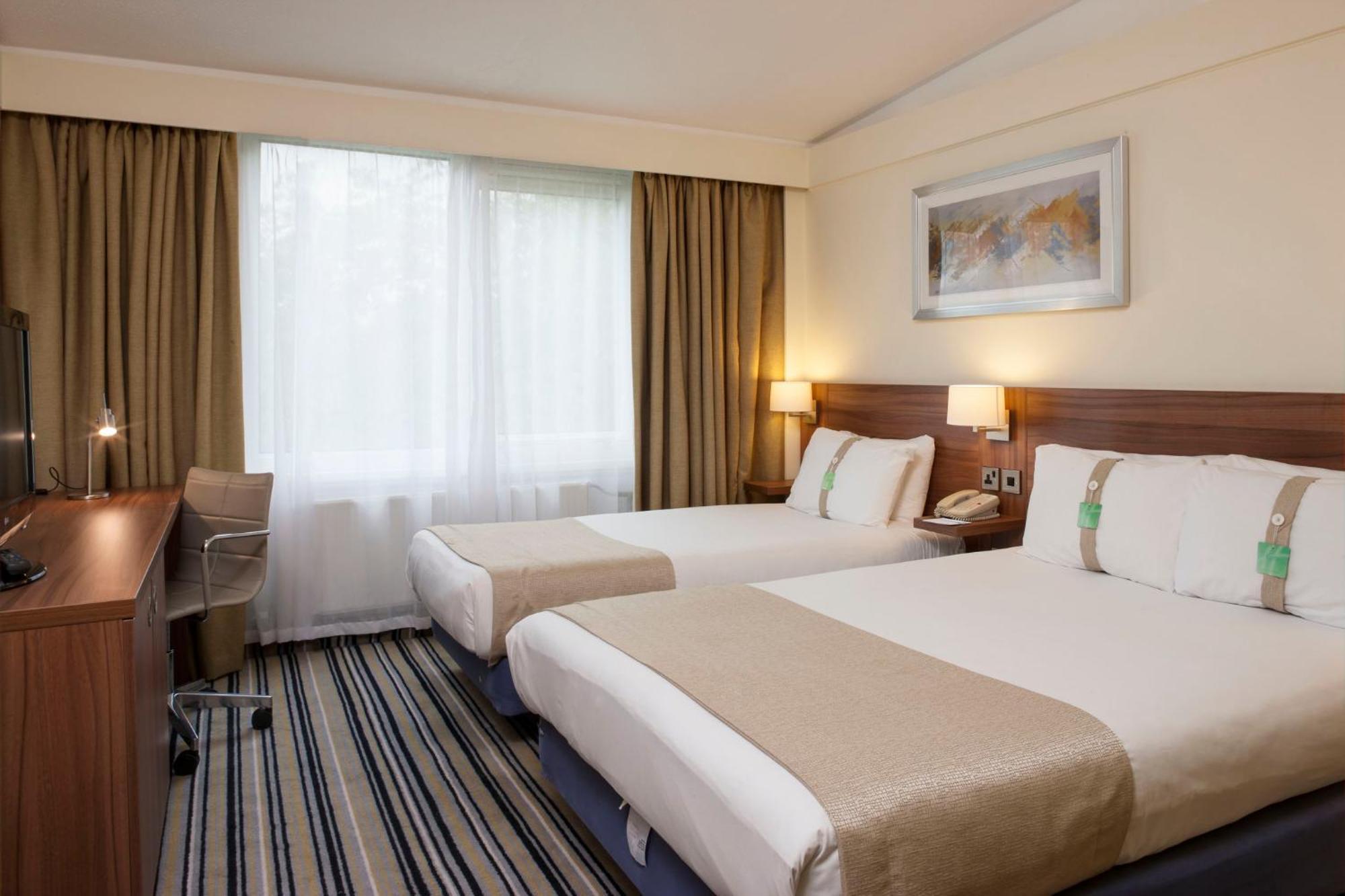 Holiday Inn Stoke On Trent M6 Jct15 By Ihg Newcastle-under-Lyme Exterior photo